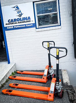 Peak Performance: Top Tips for Maintaining Your Pallet Jacks